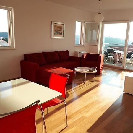 Apartment Lucija - Cozy Flat In The City Center With A Sea View & Parking 马卡尔斯卡 外观 照片