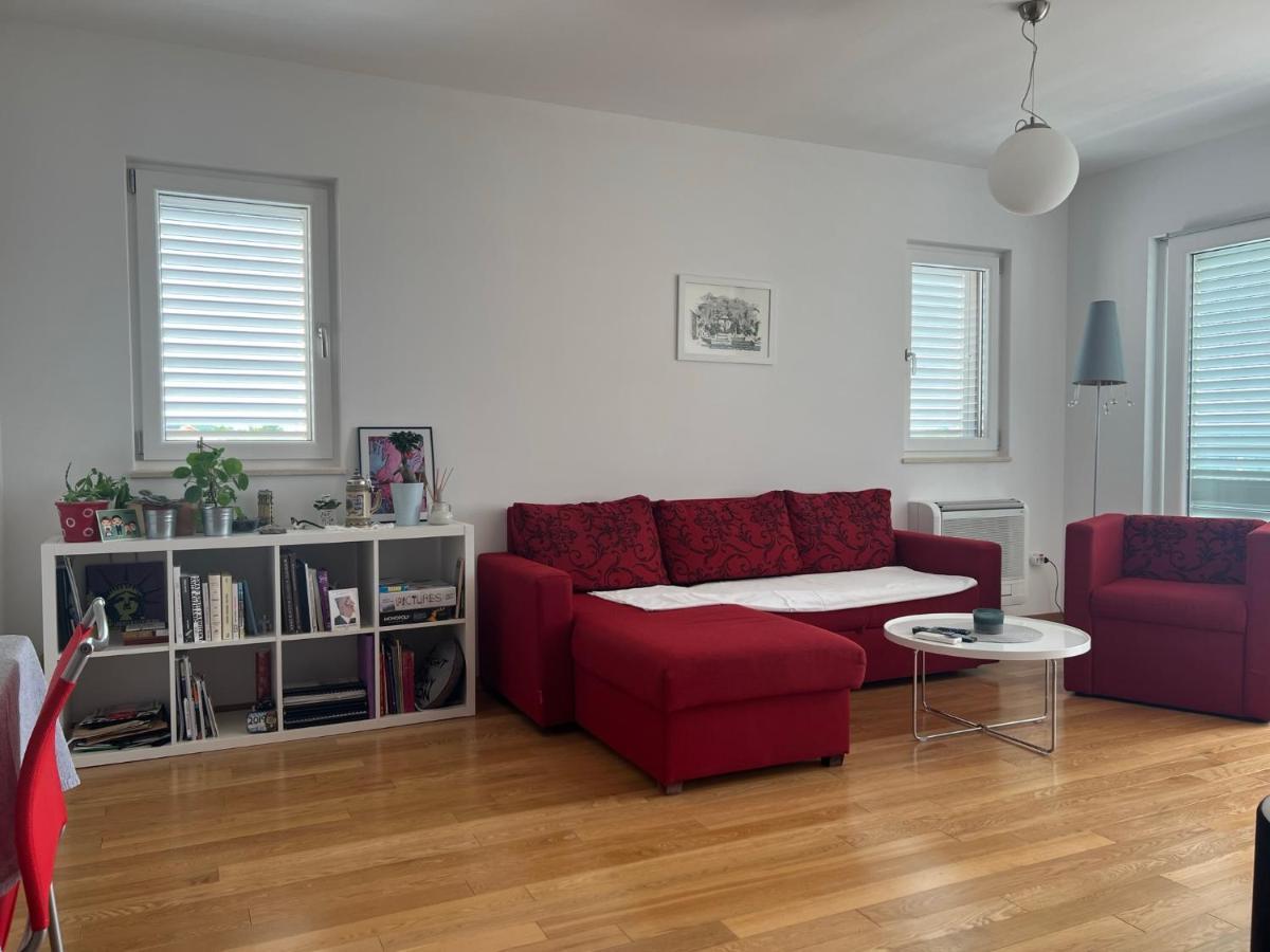 Apartment Lucija - Cozy Flat In The City Center With A Sea View & Parking 马卡尔斯卡 外观 照片