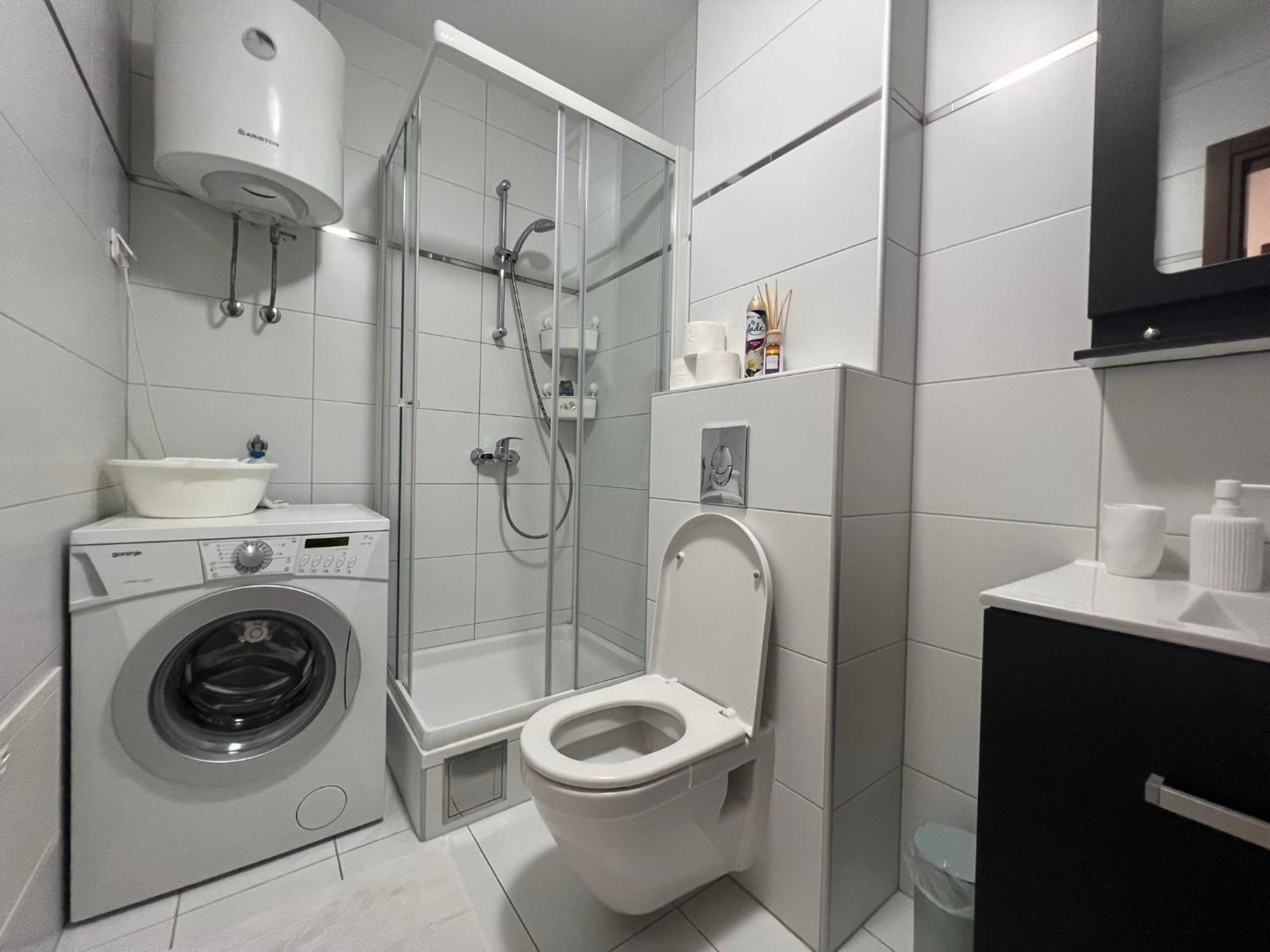 Apartment Lucija - Cozy Flat In The City Center With A Sea View & Parking 马卡尔斯卡 外观 照片