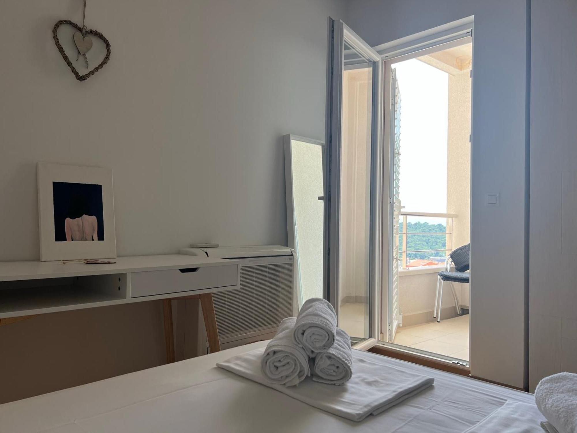 Apartment Lucija - Cozy Flat In The City Center With A Sea View & Parking 马卡尔斯卡 外观 照片